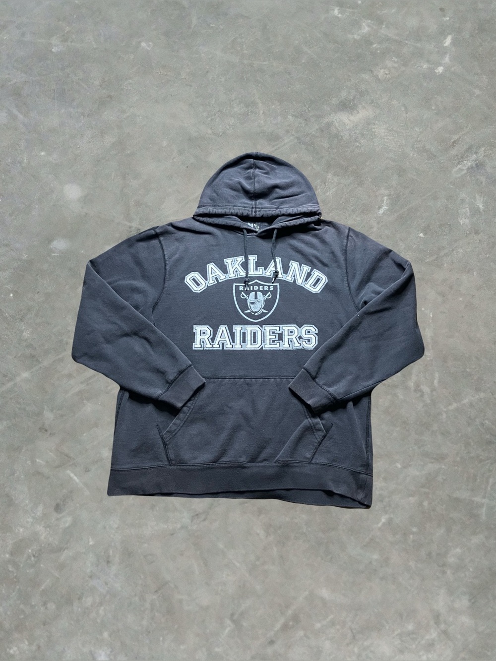 Oakland Raiders Washed Black Hoodie Mens Size Large NFL Football Sweatshirt